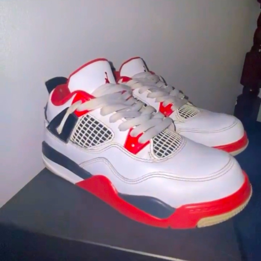 Air Jordan 4 Retro OG PS 'Fire Red'